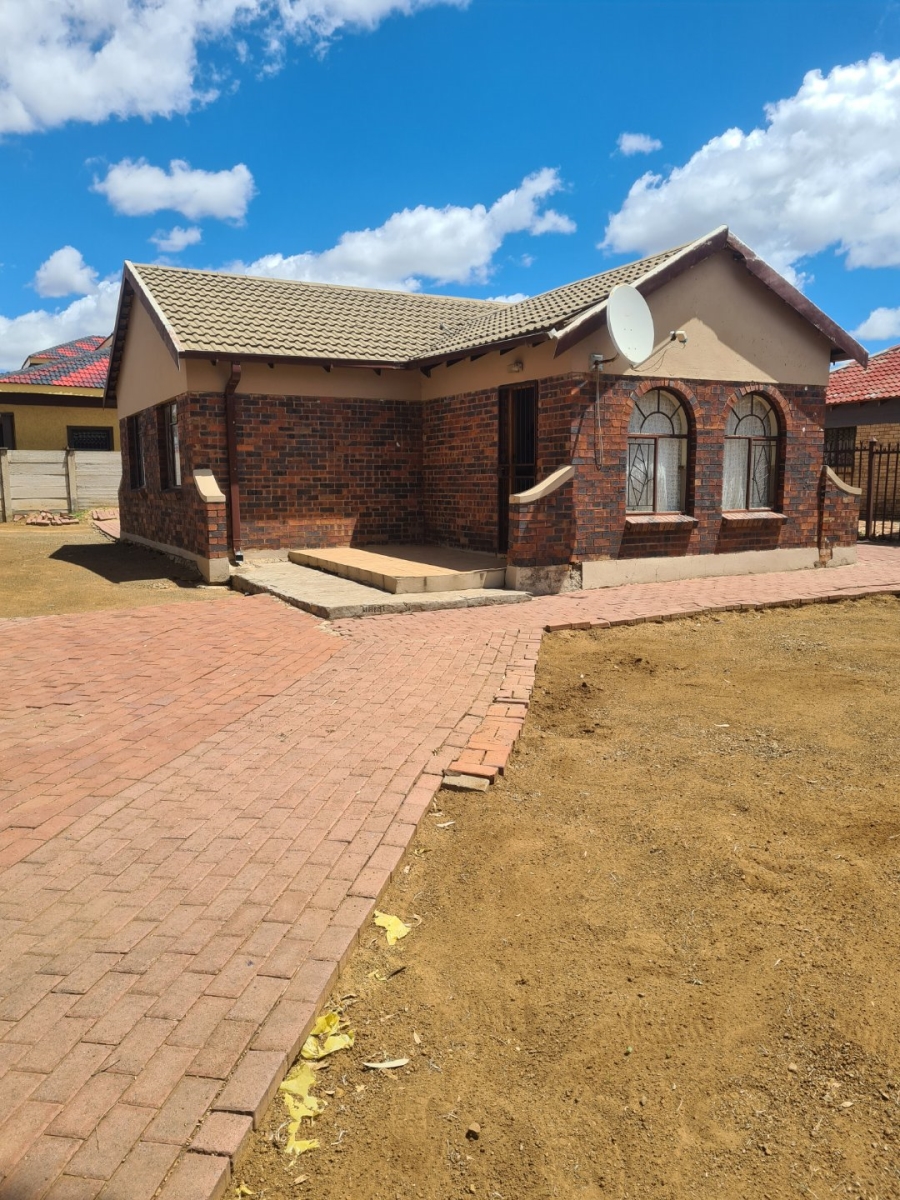 To Let 3 Bedroom Property for Rent in Ehrlich Park Free State
